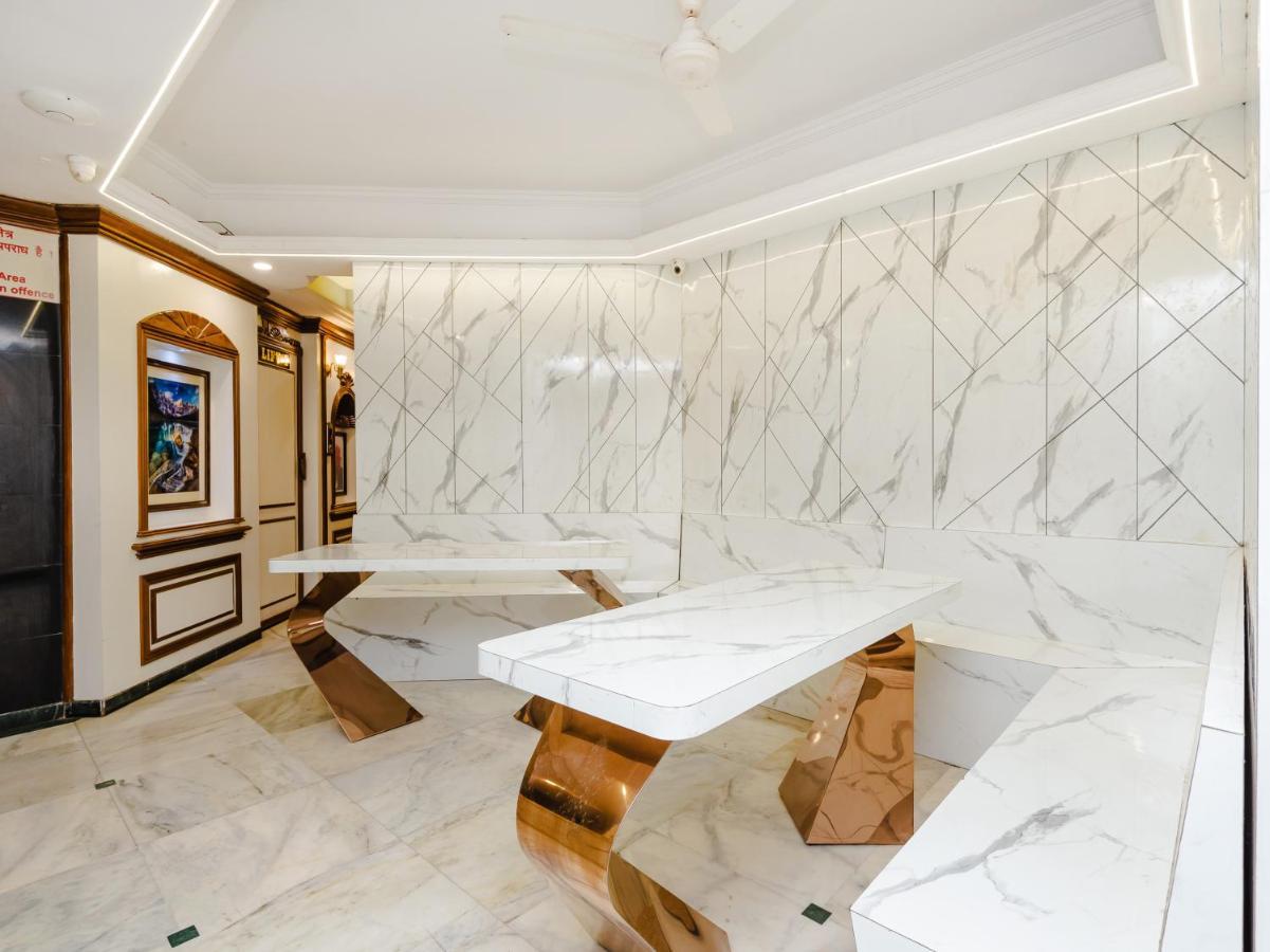 Hotel Galaxy Opp Surat Railway Station Zewnętrze zdjęcie